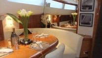 Takapuna - Interior Dining for 6